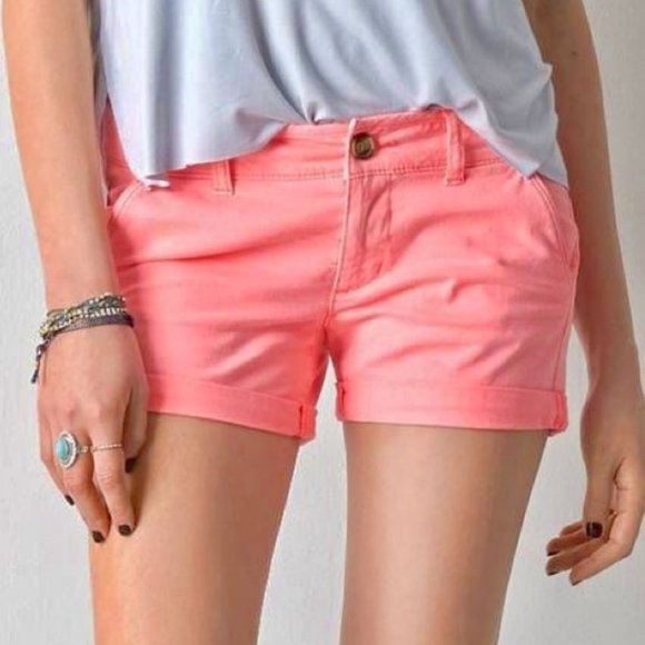 American Eagle bright pink denim midi shorts 4 - Picture 1 of 9